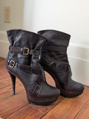 Stuart Weitzman Platform Boots